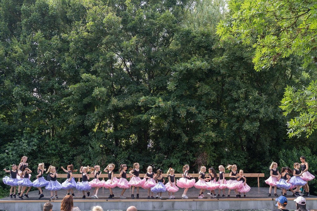 Show 11 168.jpg